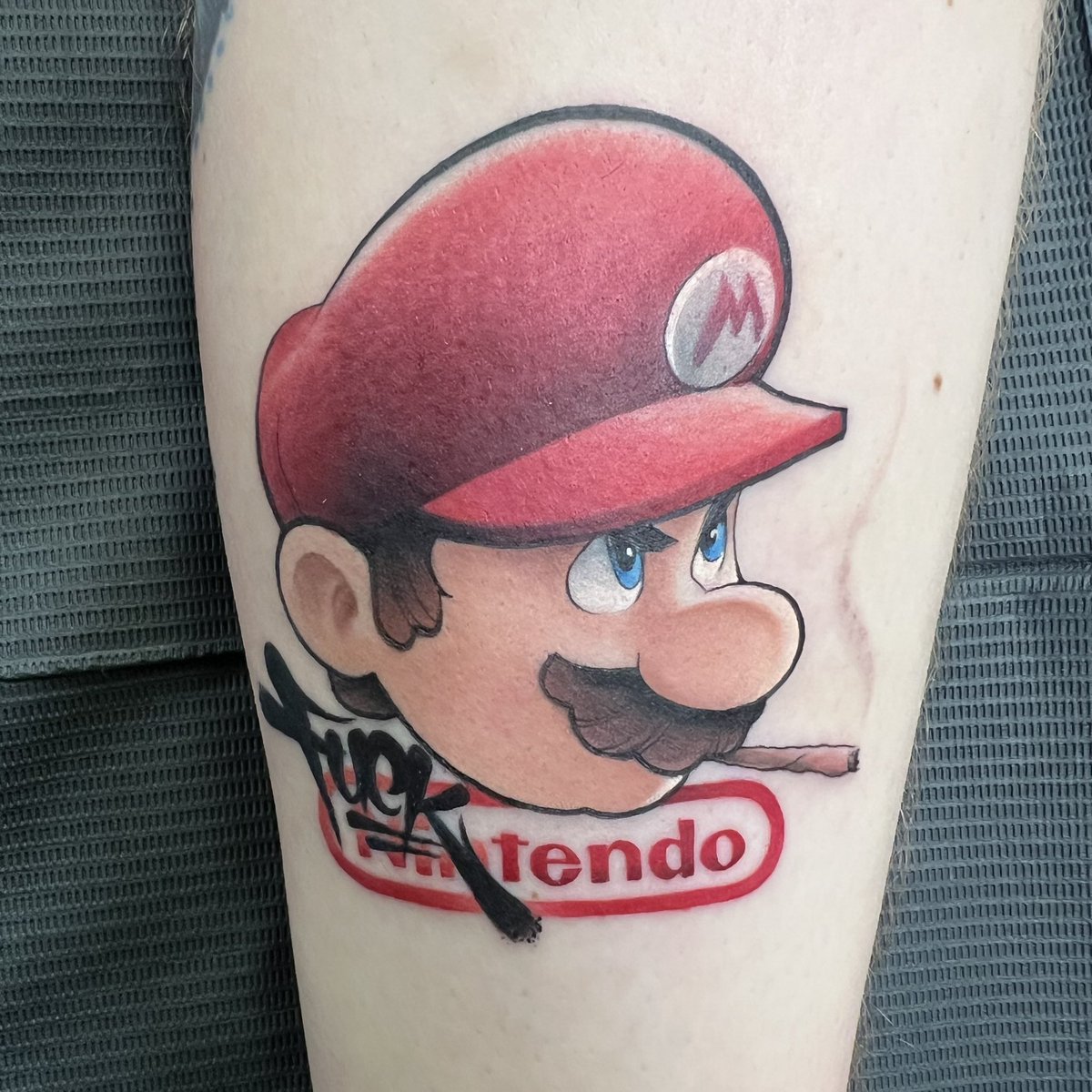 me and @C9Mang0 got matching tattoos 