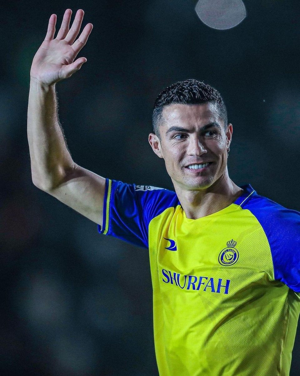 ❗️The presentation ceremony of @Cristiano Ronaldo at @AlNassrFC reached 3 billions views on 40 channels around the world. While @FIFAWorldCup Final in Qatar had 2 billion views overall. 🇵🇹👀 