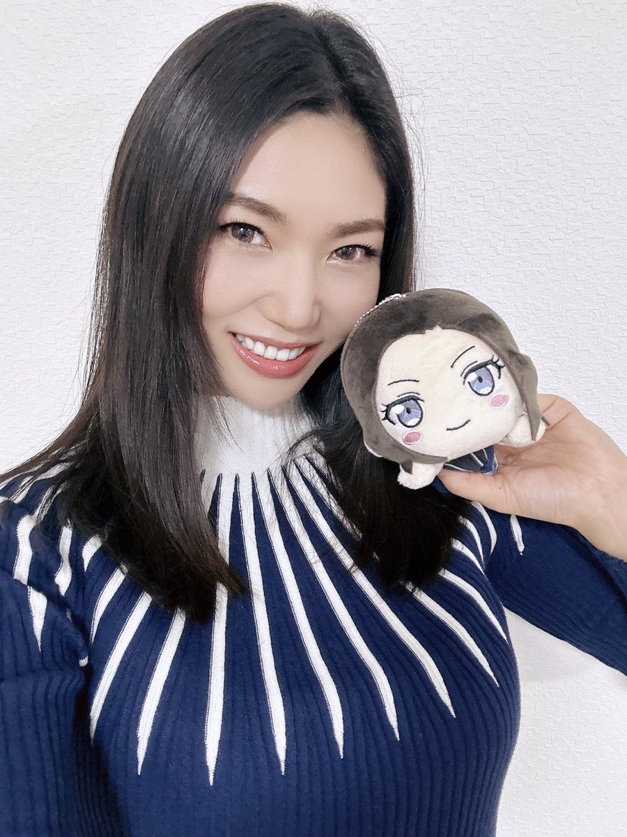 歳を重ねられました🎂
応援してくださる皆様、いつもありがとうございます！

そしてレイヤ❤️Beautiful Birthday🎂🎧

なんと！！！
嬉しい事に、ソロの全国LIVEツアー「Sing Alone 」開催が決定しました‼️

歳を重ねた分パワーUPしてお届けしていきたいと思います！
今年も応援よろしくお願いします！ 