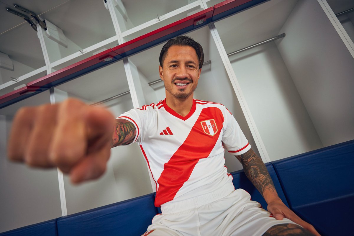 Del 1 al 10, qué puntaje le pones a la nueva camiseta de la Selección Peruana. 