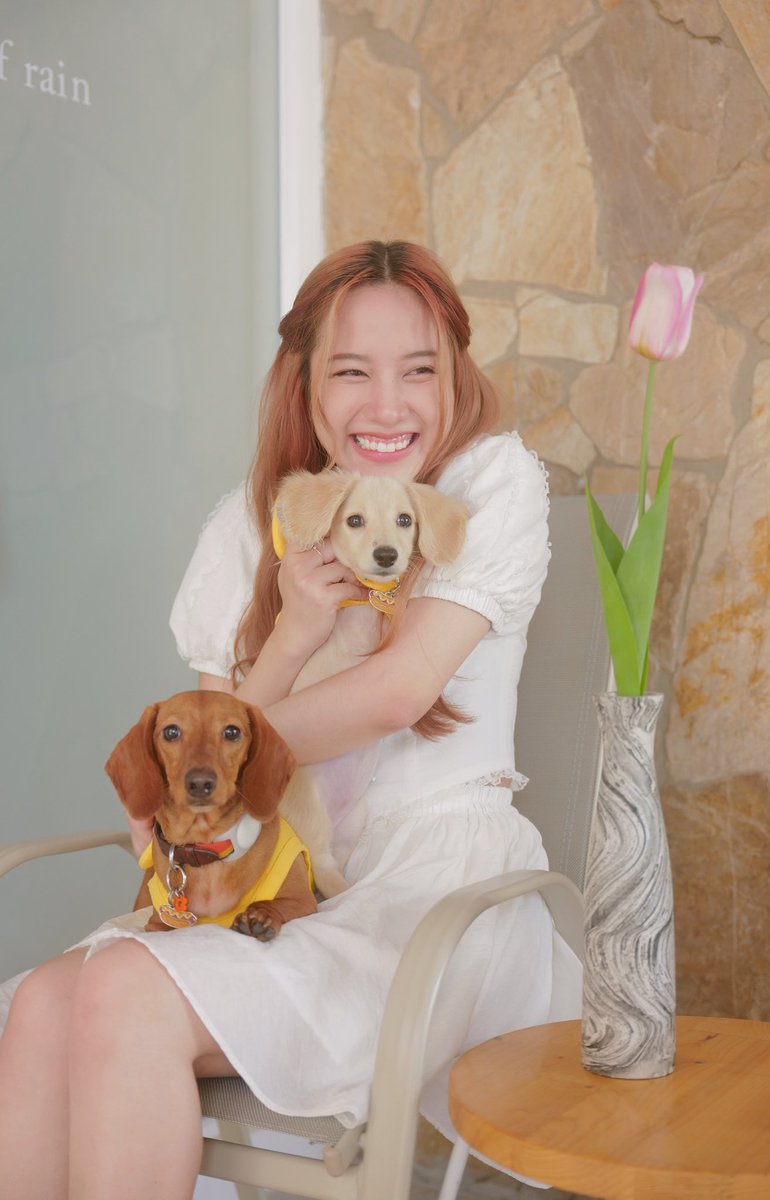 Happy Valentine's Day 🌷✨💖
ขอให้พบเจอแต่รอยยิ้มสิ่งที่เรียกว่าความรักในทุกๆวัน ขอให้ความรักโอบกอดทุกคนแม้ในเวลาหนาวก็อบอุ่น 🤏🏻🥰 