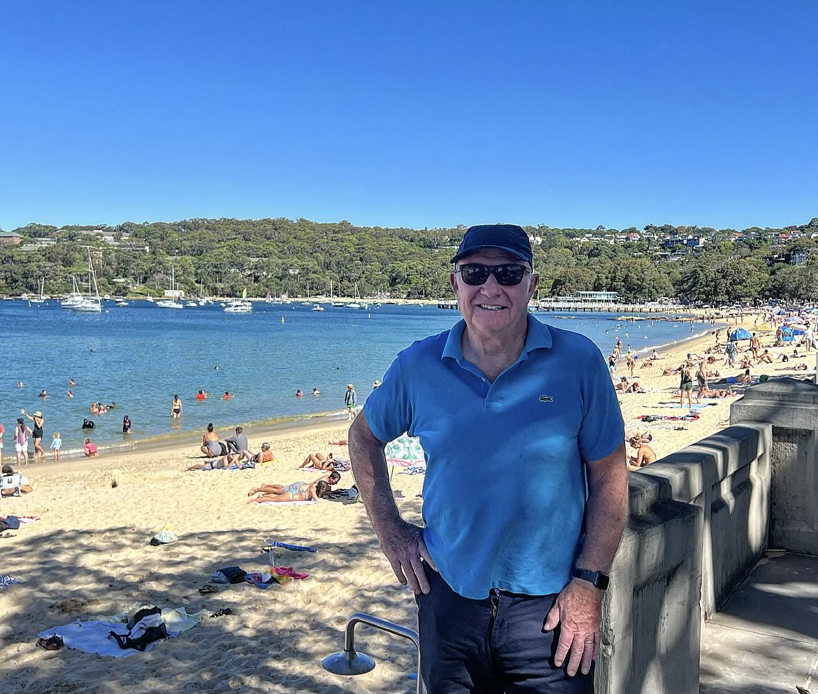 I was just thinking on Balmoral Beach how really special summer is in Sydney . The sky and sea are bluer than anywhere and white boats zipping everywhere .Do you know I wouldn’t be dead for quids ⁦@sasstein⁩ 
