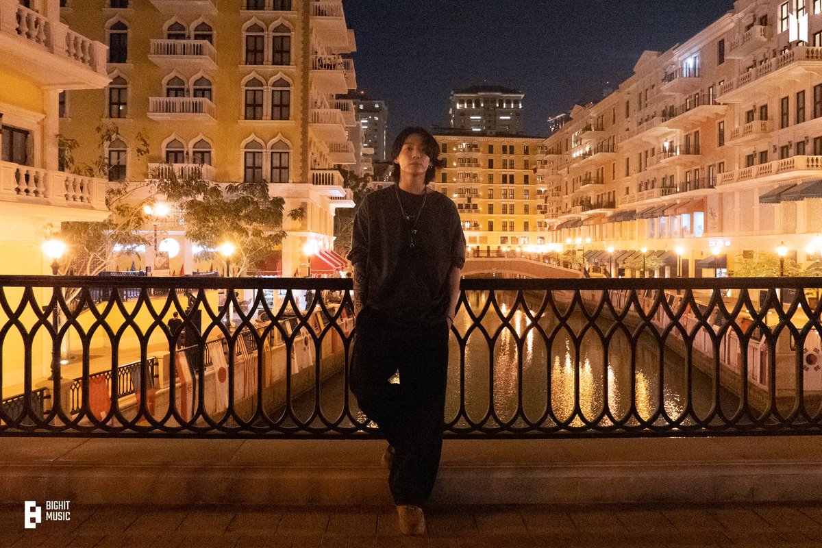 Jungkook @ Naver Post - In Qatar (1) 