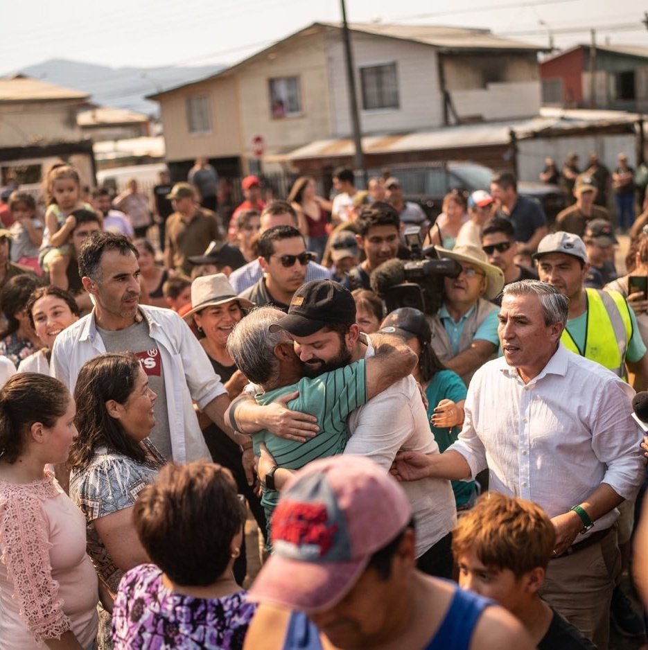 Que sea un buen día de cumpleaños para usted compañero Presidente @gabrielboric. Otro año más trabajando por Chile y por quienes más lo necesitan en estos momentos. Gracias por su claridad, tremenda labor y su gran corazón! #seguimos 