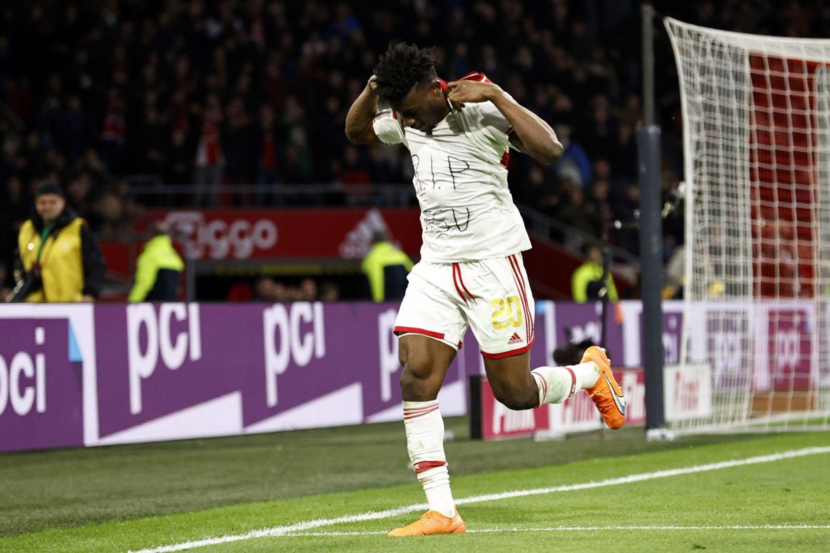 Mohammed Kudus was supposed to receive a yellow card for his tribute to Christian Atsu but referee Pol van Boekel opted not to book him.

Kudus: "The referee told me it's not allowed [shirt removal] but he understands because this is a bigger situation than football.”

Class 👏🏽 