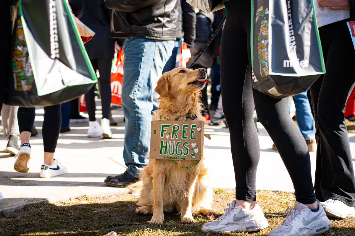 Thousands of you came to campus today to give out free hugs, puppy cuddles and snacks to Spartans. Thank you. 💚 