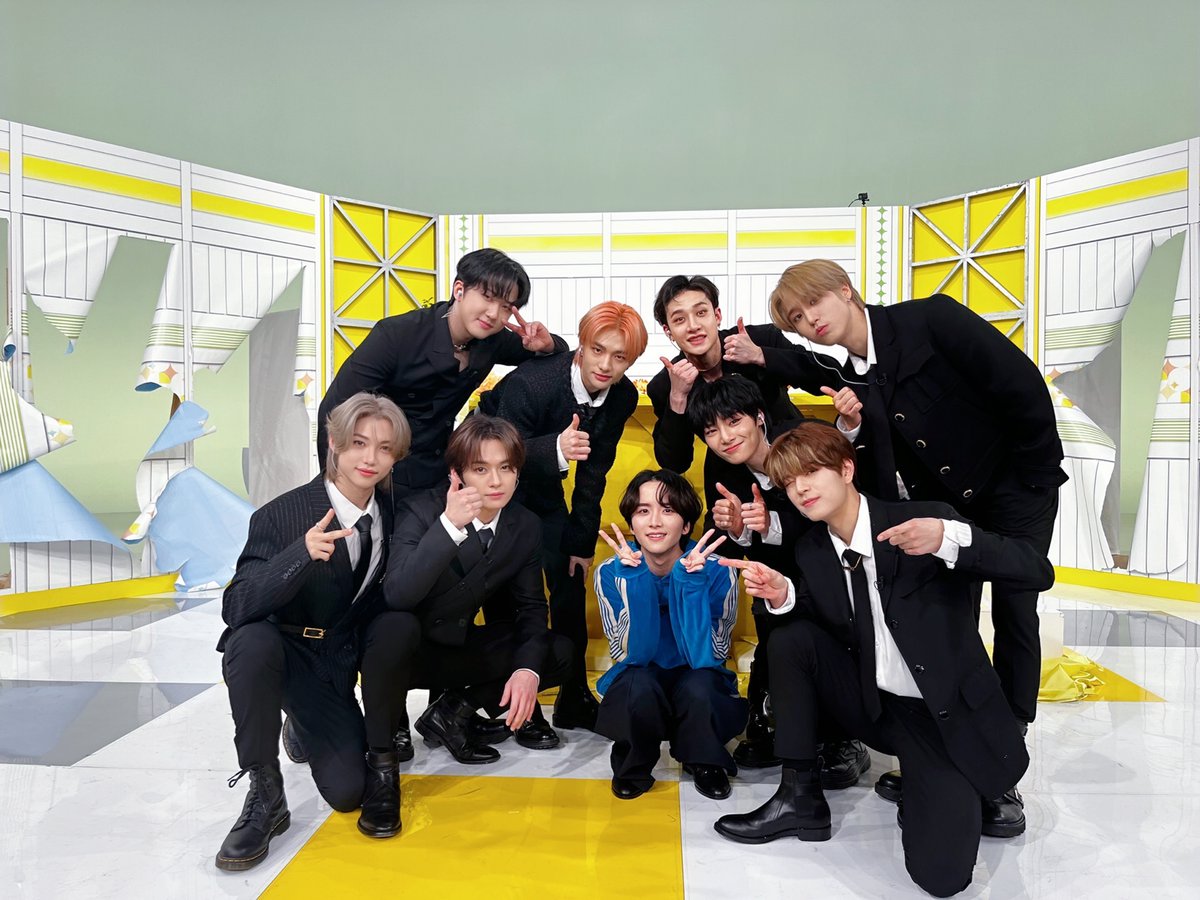 STAY❣

壁破りドッキリにチャレンジするスキズはいかがでしたか？🤭
とってもワクワクドキドキしました！STAYも一緒にドキドキしてくださいましたか？💕

板垣李光人さん、ありがとうございました！

#StrayKids
#スキズ
#スキズ行列
#行列のできる相談所 