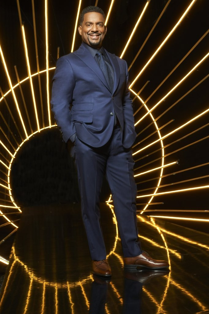 I can't wait to be back in the #DWTS ballroom! I'd like to welcome @JulianneHough as co-host for Season 32! @officialdwts 