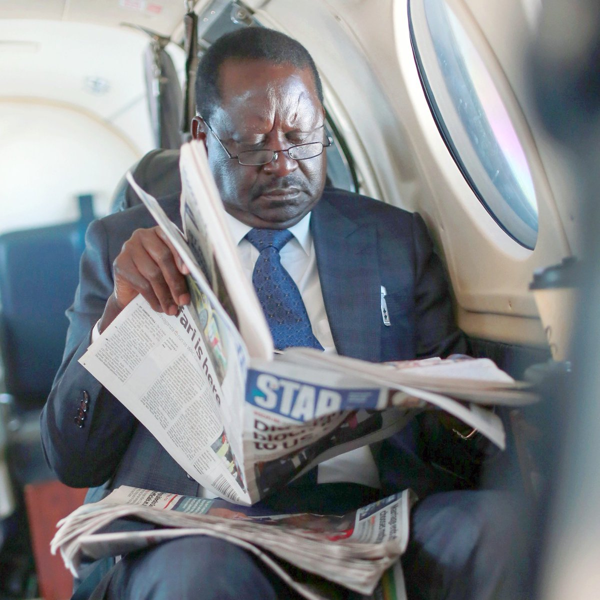 Smart People Read The Star... 