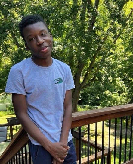 His name is #RalphYarl and I’m sick and tired of this feeling…my heart completely broke when I learned this precious 16-year-old, who accidentally rang the door of the wrong address in an attempt to pick up his siblings, was shot in the head… (1/3) 