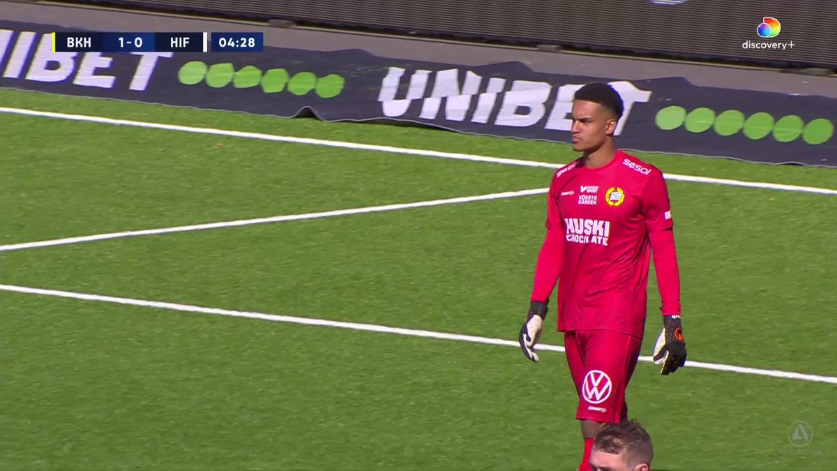 1-0 BK Häcken, Bénie Traore! Hemmalaget får en drömstart efter Oliver Dovins jätteblunder 

Se matchen på https://t.co/ocJJkbIhfX 
