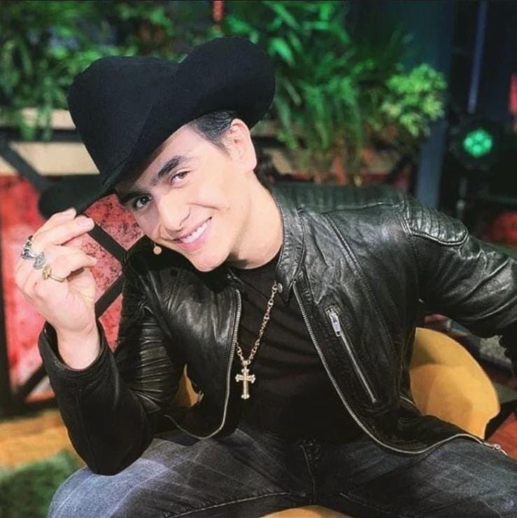 #ÚltimaHora 🚨 | Localizan sin vida a #JuliánFigueroa, hijo de Joan Sebastian y Maribel Guardia, en una casa en la alcaldía Alvaro Obregón, #CDMX. 