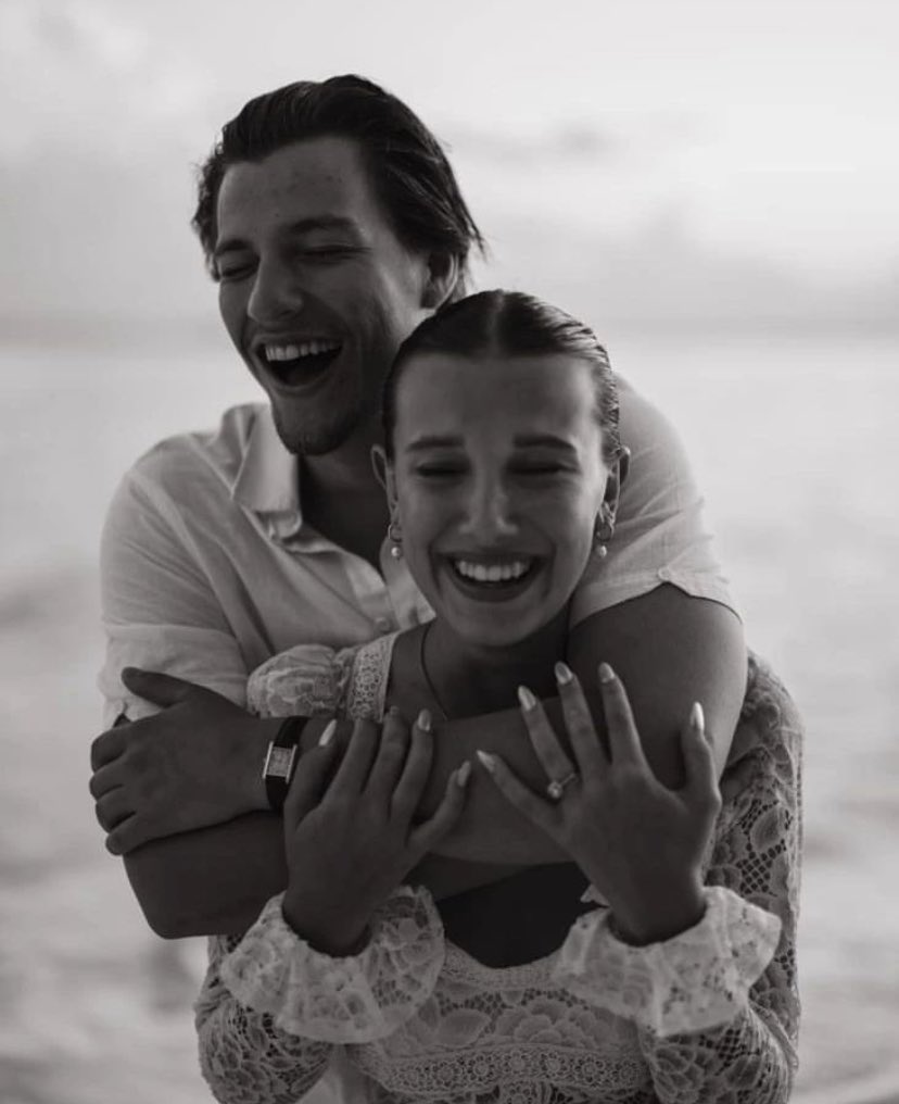 Félicitation à Millie Bobby Brown qui vient de se fiancer.💍 