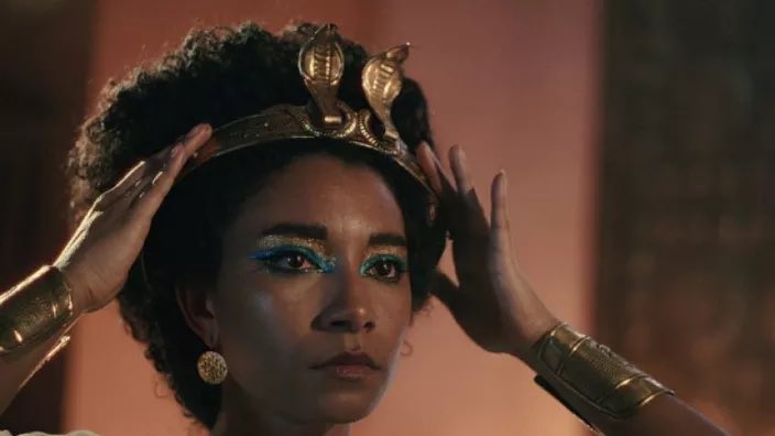 Cléopâtre aurait été stupéfaite de découvrir qu’en 2023 Netflix la représenterait noire

Elle était membre de la dynastie des Lagides, fondée par Ptolémée Ier, le plus puissant des  généraux d'Alexandre le Grand 

Cléopâtre était grecque et parfaitement blanche

Le Wokisme est de 