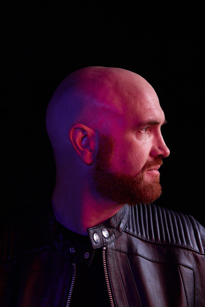Much loved husband, father, brother, band mate and friend Mark Sheehan passed away today in hospital after a brief illness.  The family and group ask fans to respect their privacy at this tragic time. 