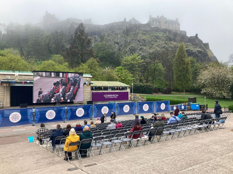 The scene at Princes Street garden Edinburgh for the coronation  https://t.co/xzQuAbiyZn 