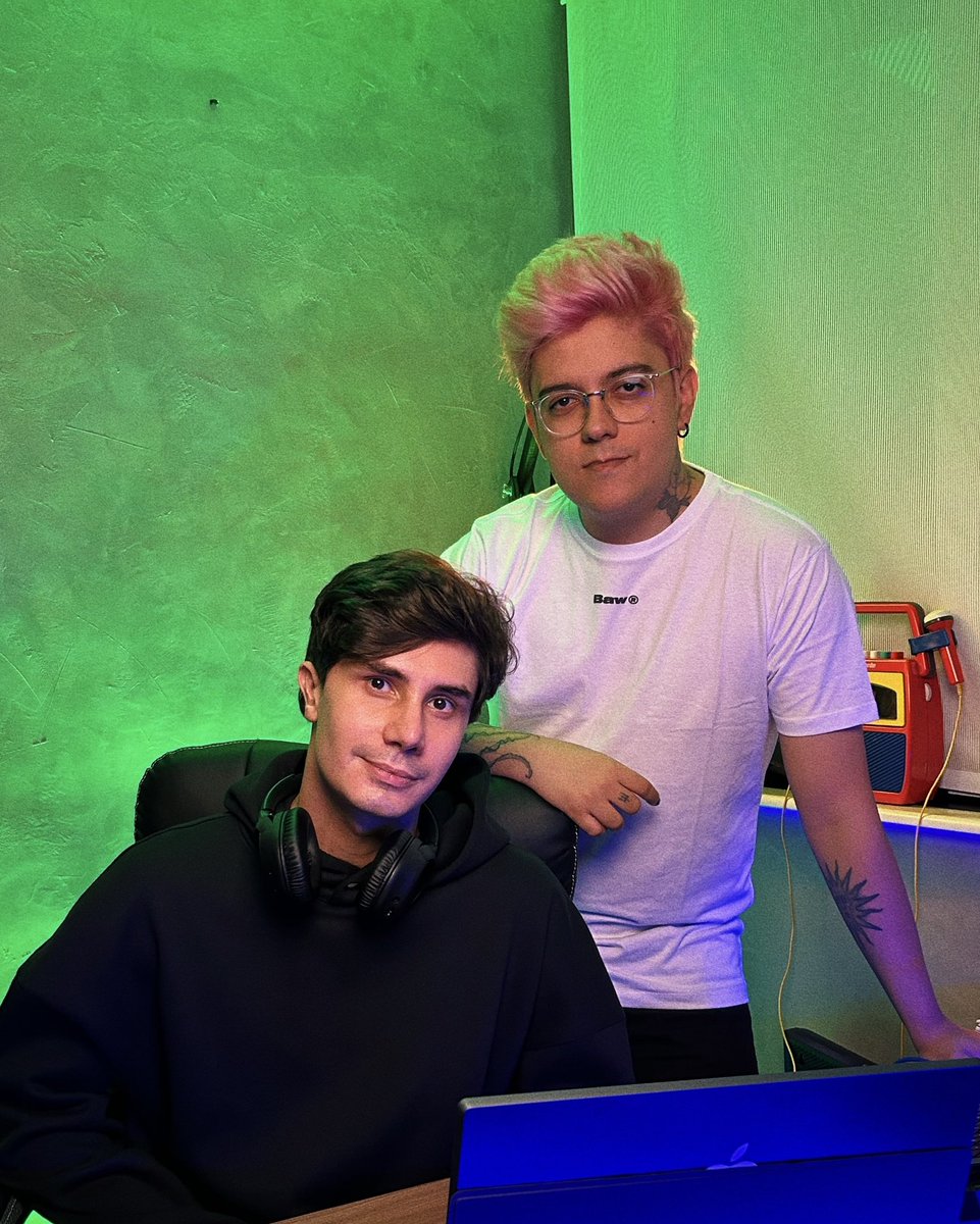 depois de 3 anos reencontrei o @MikeLink1 

tava com sdds do moço 🥹 
