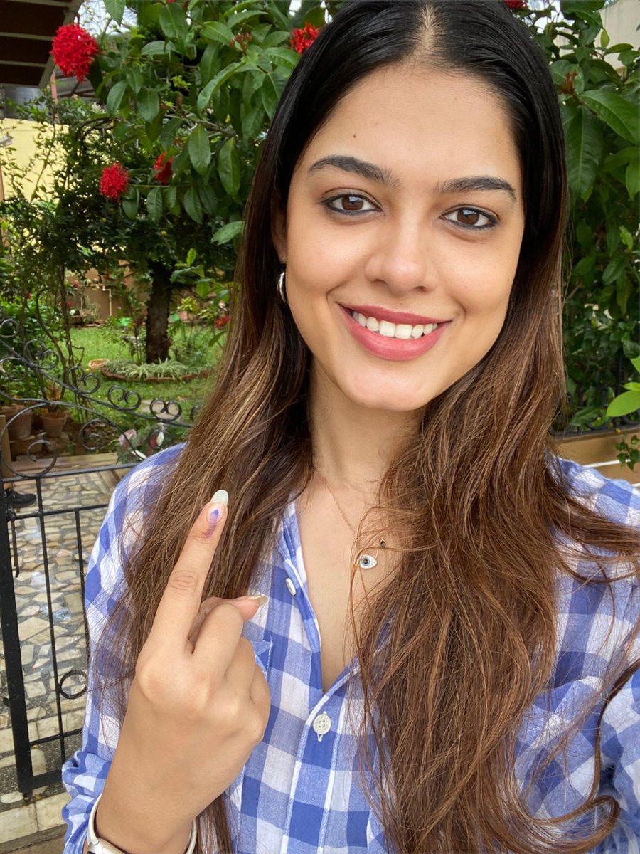 My vote. My duty!
Inked! 👆❤️

ತಪ್ಪದೆ ನಿಮ್ಮ ಮತ ಚಲಾಯಿಸಿ 🗳️

#KarnatakaElections #KarnatakaAssemblyElection2023 