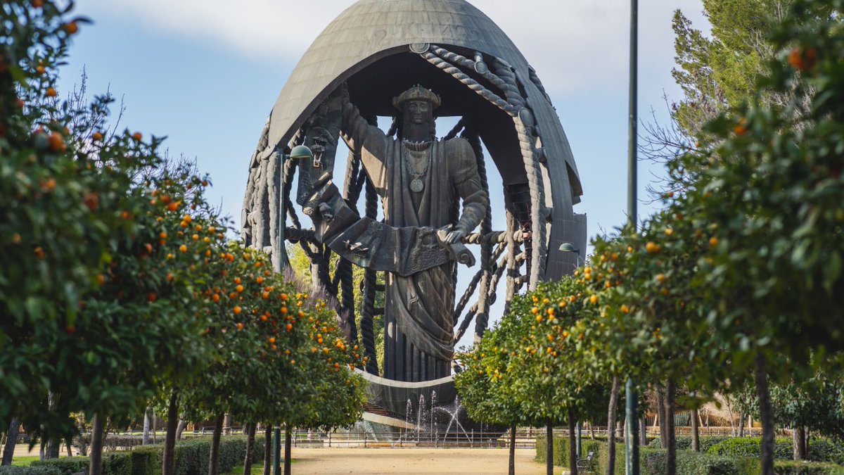 🏙️La estatua más alta de España solo mide un metro menos que la Estatua de la Libertad, y está en #Sevilla. 

En el parque de San Jerónimo se encuentra el conocido popularmente como Huevo de Colón, una escultura realizada para la Expo 92. ¿La conocías? 

https://t.co/8cPsBmt5AU 