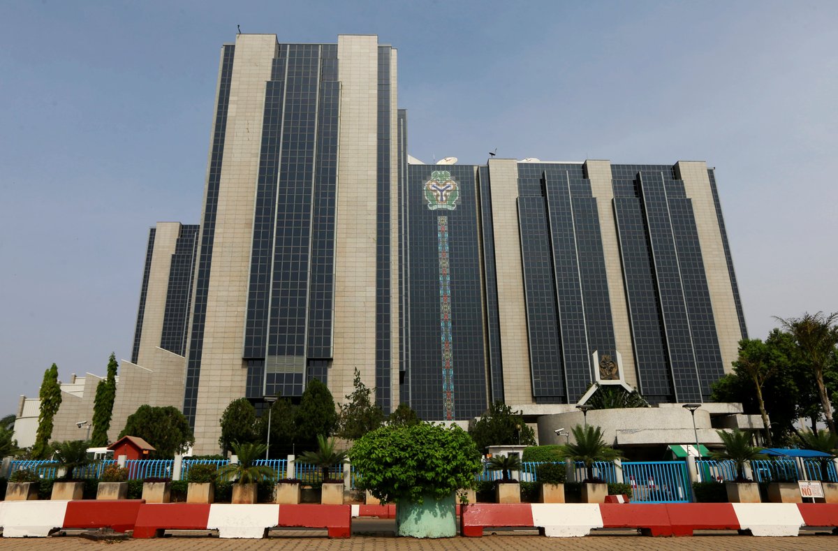 BREAKING: CBN lifts cash deposit restriction on domiciliary accounts, allows $10k withdrawals daily - https://t.co/mhMtaWTxQU 