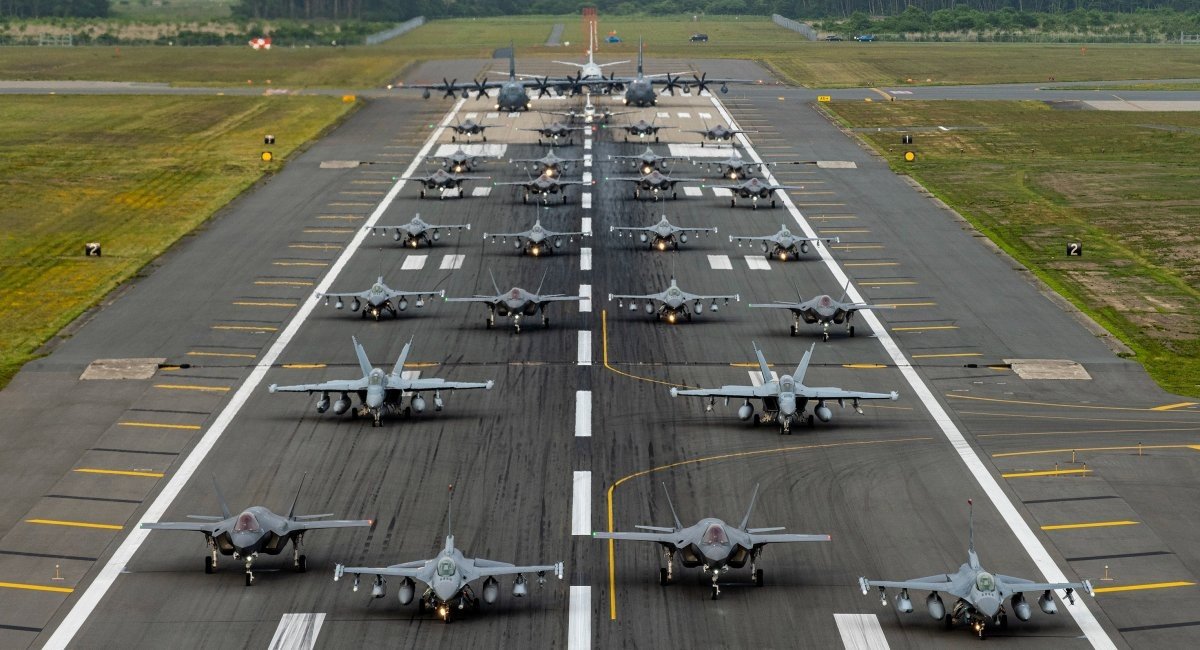 Air Defender was the largest deployment exercise of air forces in #NATO's history, with NATO members
🇩🇪🇺🇸🇱🇺🇵🇱🇫🇷🇪🇸🇱🇻🇵🇹🇮🇹🇭🇺🇬🇧🇱🇹🇹🇷🇷🇴🇪🇪🇫🇮🇧🇪🇩🇰🇸🇮🇳🇴🇬🇷🇧🇬&amp;partners🇸🇪🇯🇵🇭🇷

Allied air power defends shared values &amp; strengthen vital partnerships to deter aggression worldwide
#StrongerTogether 