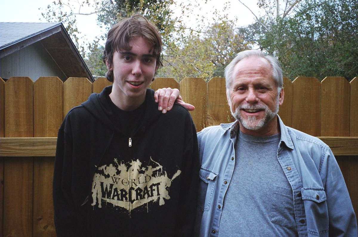 A few days ago my father passed away. 

It's difficult for me to even find the words for the emptiness it leaves me with, he was my last family member in the state and I was there with him until the end.

I will endure, but I don't think I'll ever be the same

I love you, Pa 