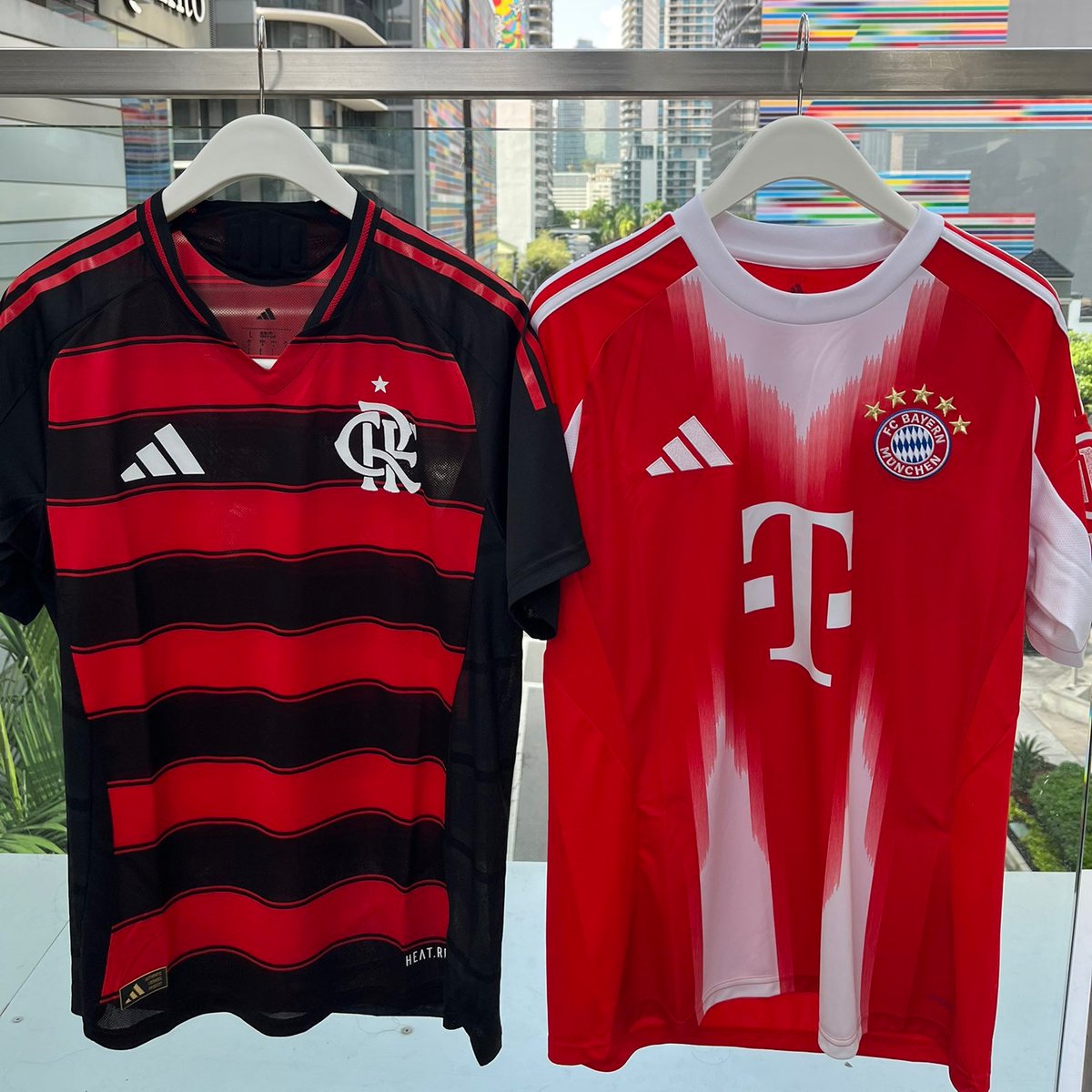 🇧🇷 Uma conexão gigante!

🤝 Parabéns pelos 130 anos de tantas glórias, @Flamengo! 🔴⚫

Que venham muitos reencontros nos próximos anos! 