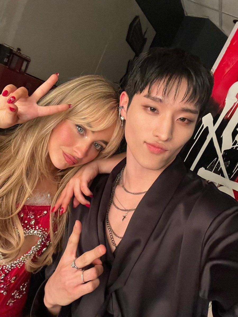 It was so nice to meet you and see you perform @SabrinaAnnLynn ! Hope to see you again soon when you come to Korea 🤞🏻❤️🎄

#P1Harmony #KEEHO 
