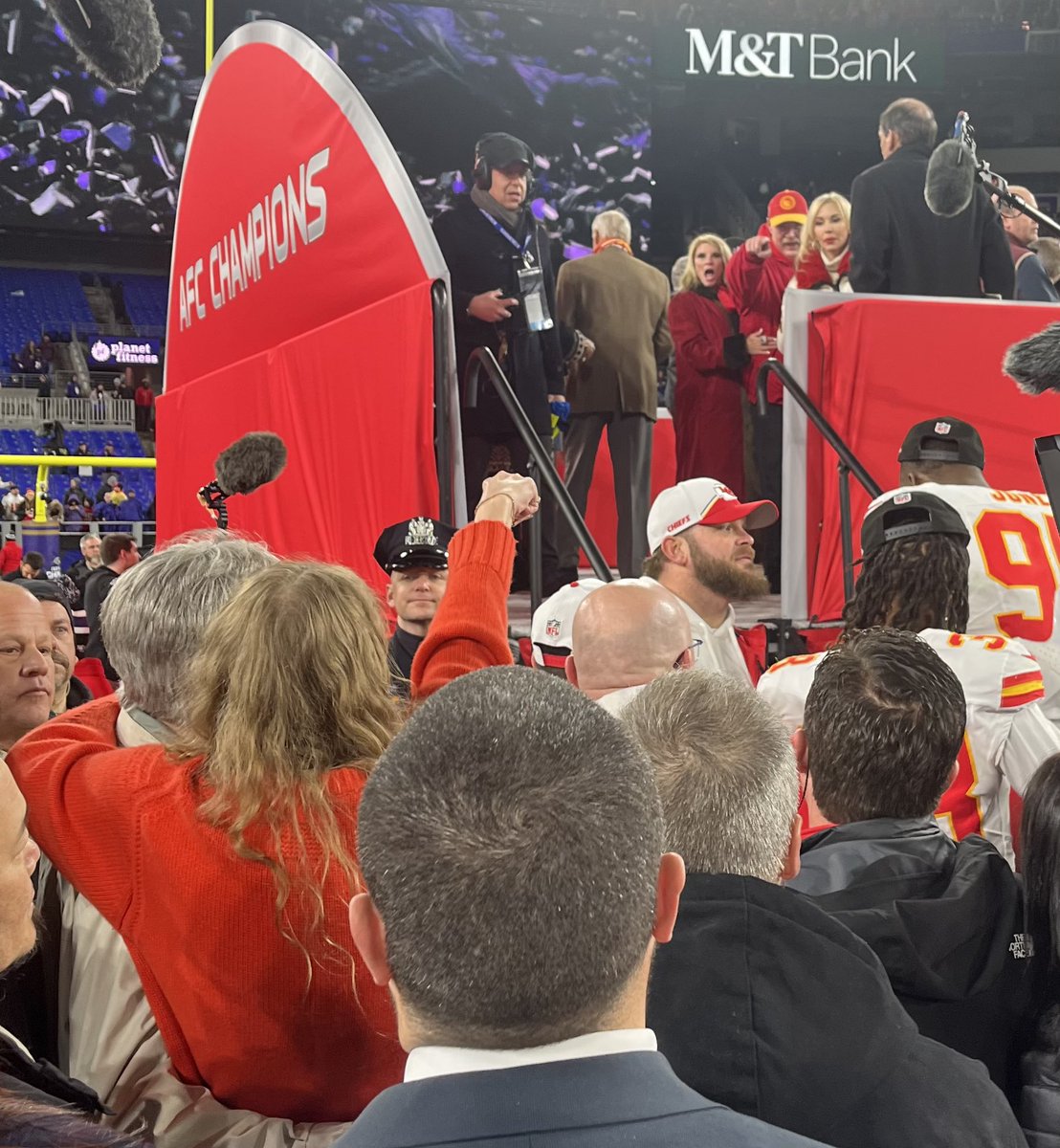 Andy Reid finds Taylor Swift in the crowd and points her way. Fun moment between the two. 