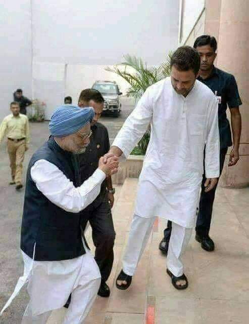 वो चुपचाप अपना काम करता था।
8000 के सेंसेक्स को 24000 तक लाया..

नोकिया 3315 वालों के हाथों में स्मार्ट फोन थमाए।

नए एयरपोर्ट बनाए ,, नई IIT बनाई ,, एम्स बनाए।
नई सड़कें मेट्रो बंदरगाह बनाए।
शहरों का नवीनीकरण कर के BRTS, कंक्रीट की पक्की सड़कें बनाई।
ग्रामीण जनजीवन को साहूकारी 