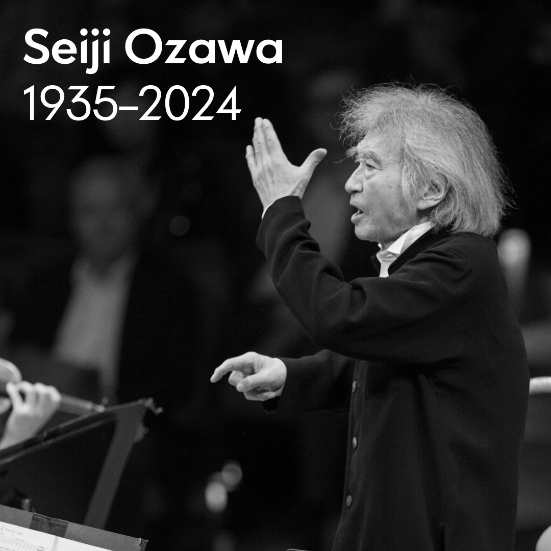 We mourn the death of our dear friend and honorary member Seiji Ozawa. More to follow.
ベルリン・フィルはかけがえのない友人であり、当楽団の名誉団員でもある小澤征爾に心からの哀悼の意を表します。詳細は追ってお知らせいたします。 