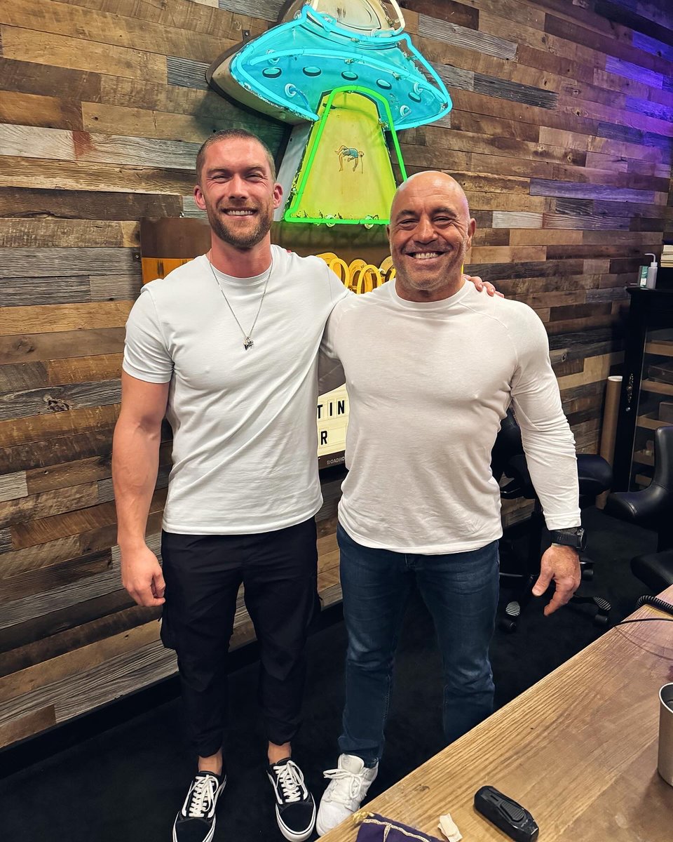 It happened again 🚀 @joerogan 
