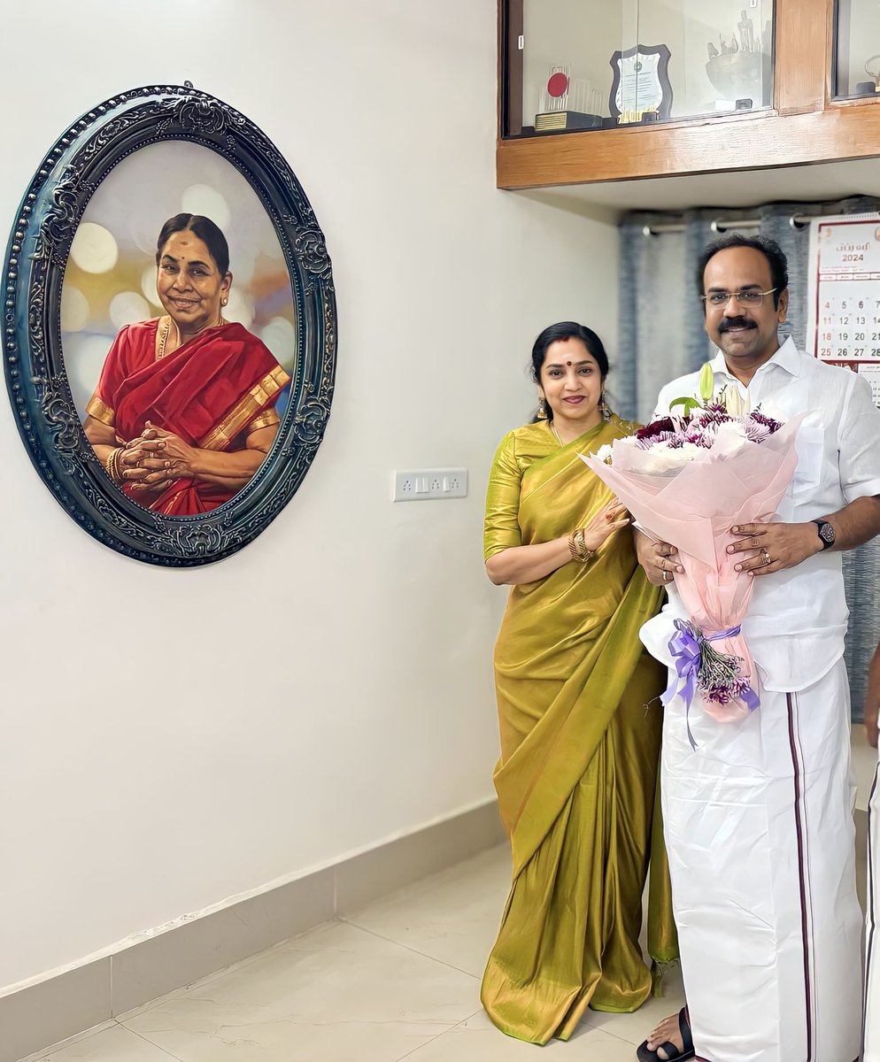 ஈன்ற பொழுதில் பெரிதுவக்கும்...♥️ 