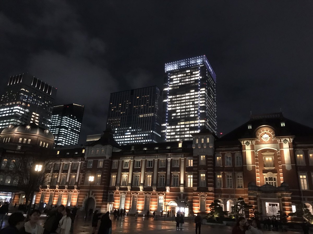 世界中を見てきたが、日本ほど平和で、豊かで、優しくて、知的レベルの高い国はない。その日本を蚕食している隣の大国・極悪勢力から守らないといけない。意外にも日本人自身が日本のありがたさに、危険に晒されているのに気づかないのが、残念。日本をもっと大事にしないといけない。目を覚ませ！日本 