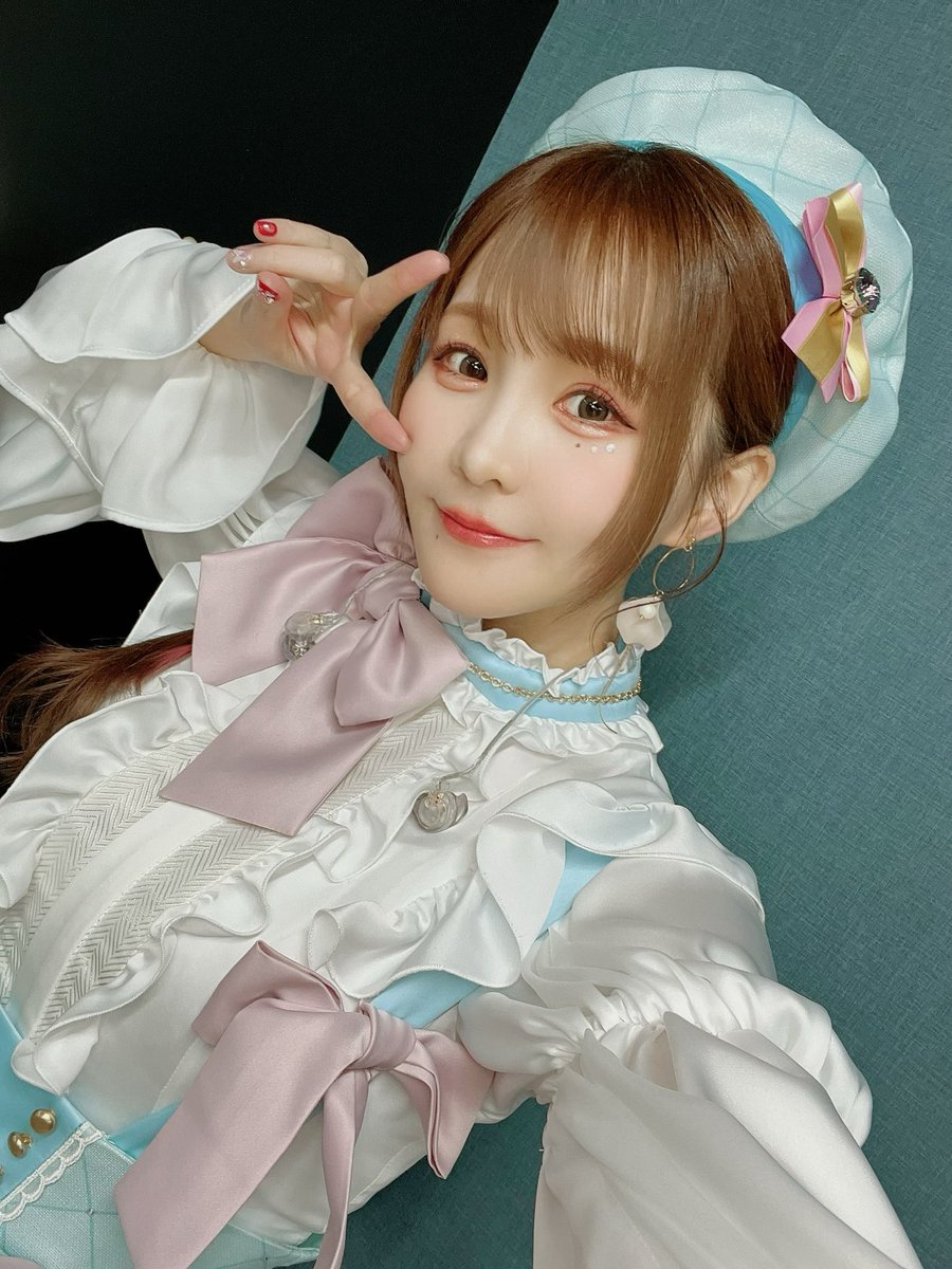 プロデューサー、そして馬場このみさんへ

"貴方"が居てくれたからステージに立ち続けられました。
進み続ける勇気をくれてありがとう！

10周年、そしてその先へ✨

沢山の感謝を込めて…
本当にThank you！

馬場このみ役 髙橋ミナミ 