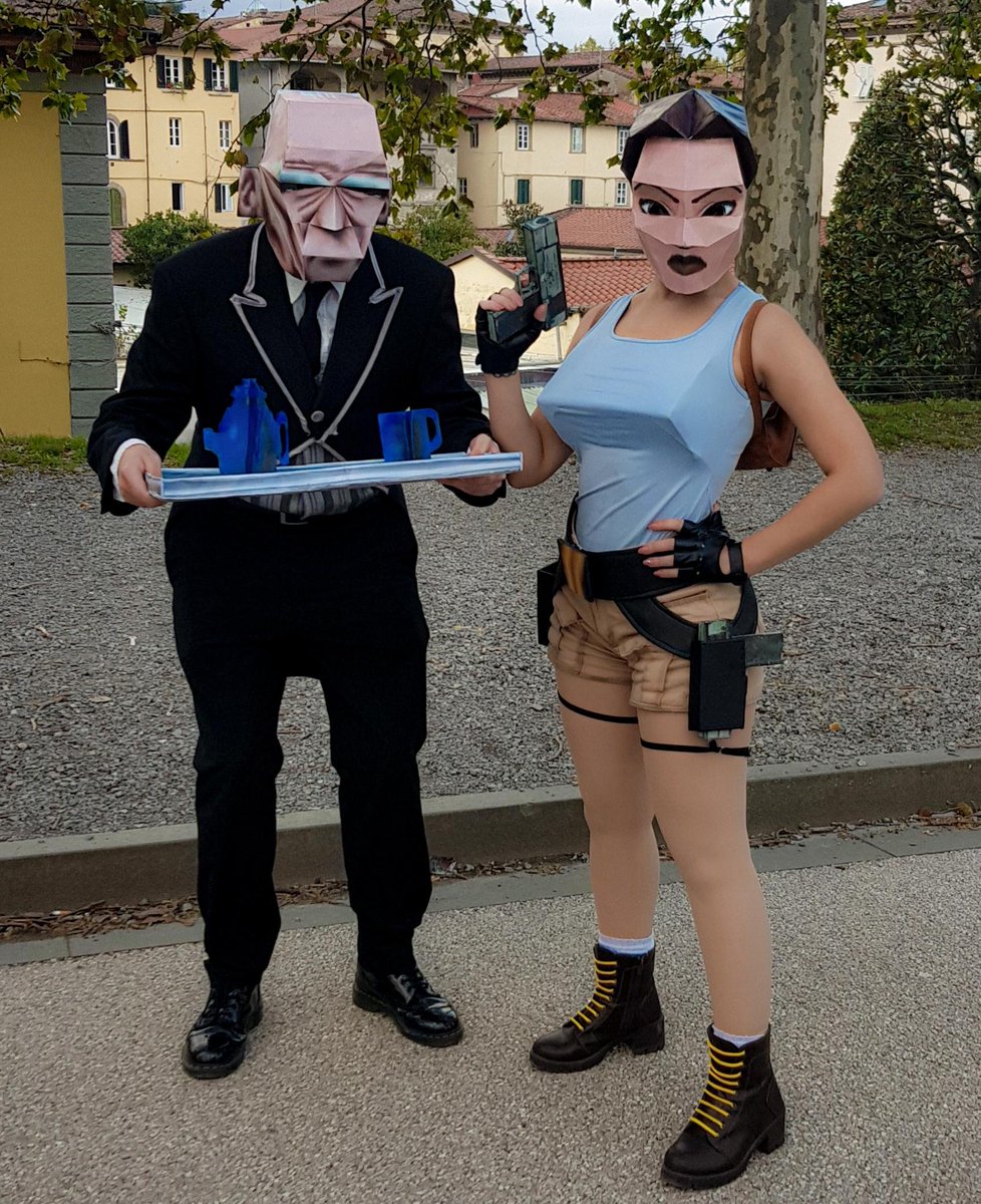 Tomb Raider cosplay done right. 