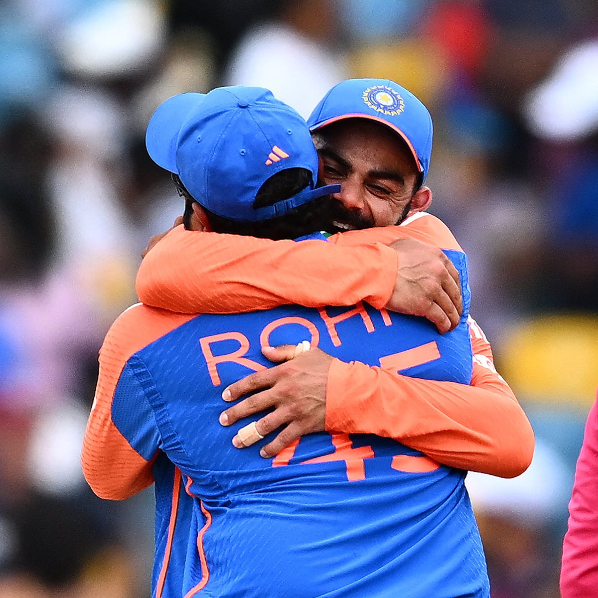 It's ours!! 🏆 The Heroes-in-Blue are the new 'World Champions'! Take a bow #TeamIndia for your relentless efforts on the field today! @surya_14kumar, your catch will be etched in history… what a stunner 😍😍😍 Super proud of this historic win. Jai Hind! 🇮🇳 

#T20WorldCup 