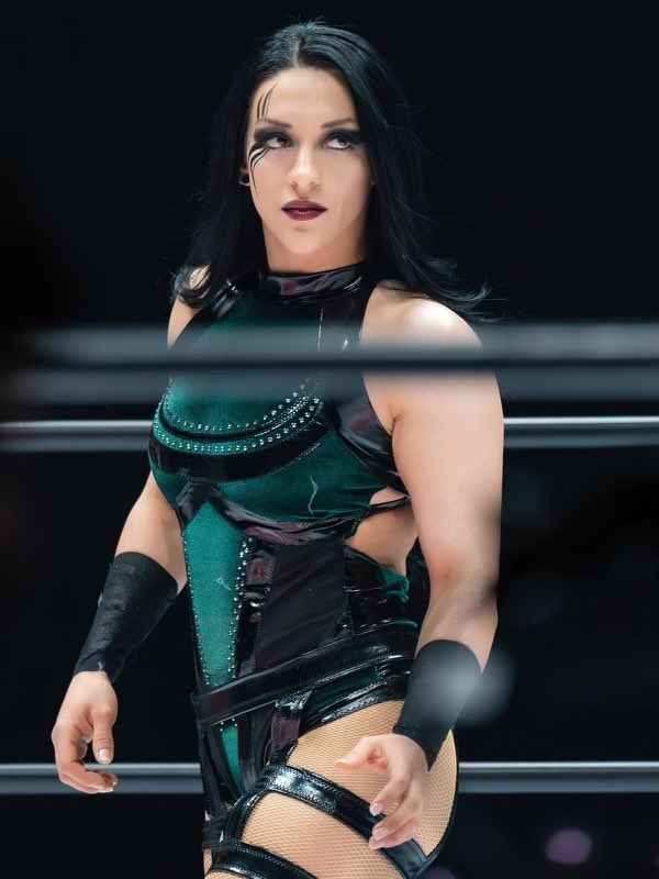 Welcome to the WWE Family, @Steph_Vaquer. See you in Orlando! 