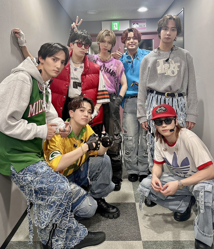 ⋱ #音楽の日 2024 ⋰
このあと’LEVEL UP’パフォーマンス!!
いってきます〜〜〜!!!!!!!
@TBS_ONGAKUNOHI
#TravisJapan