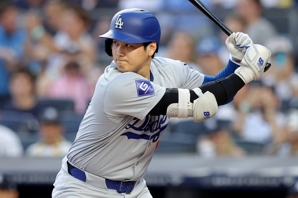 Every player ever to have at least 200 HR, 500 RBI, and 100 SB through their first 800 MLB games:

— Shohei Ohtani 