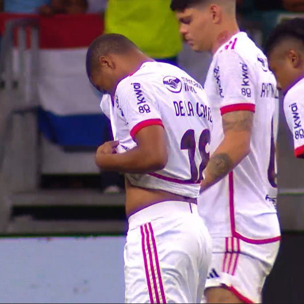 Lagrimas de Nico De La Cruz en el minuto de silencio por Juanma 💔 