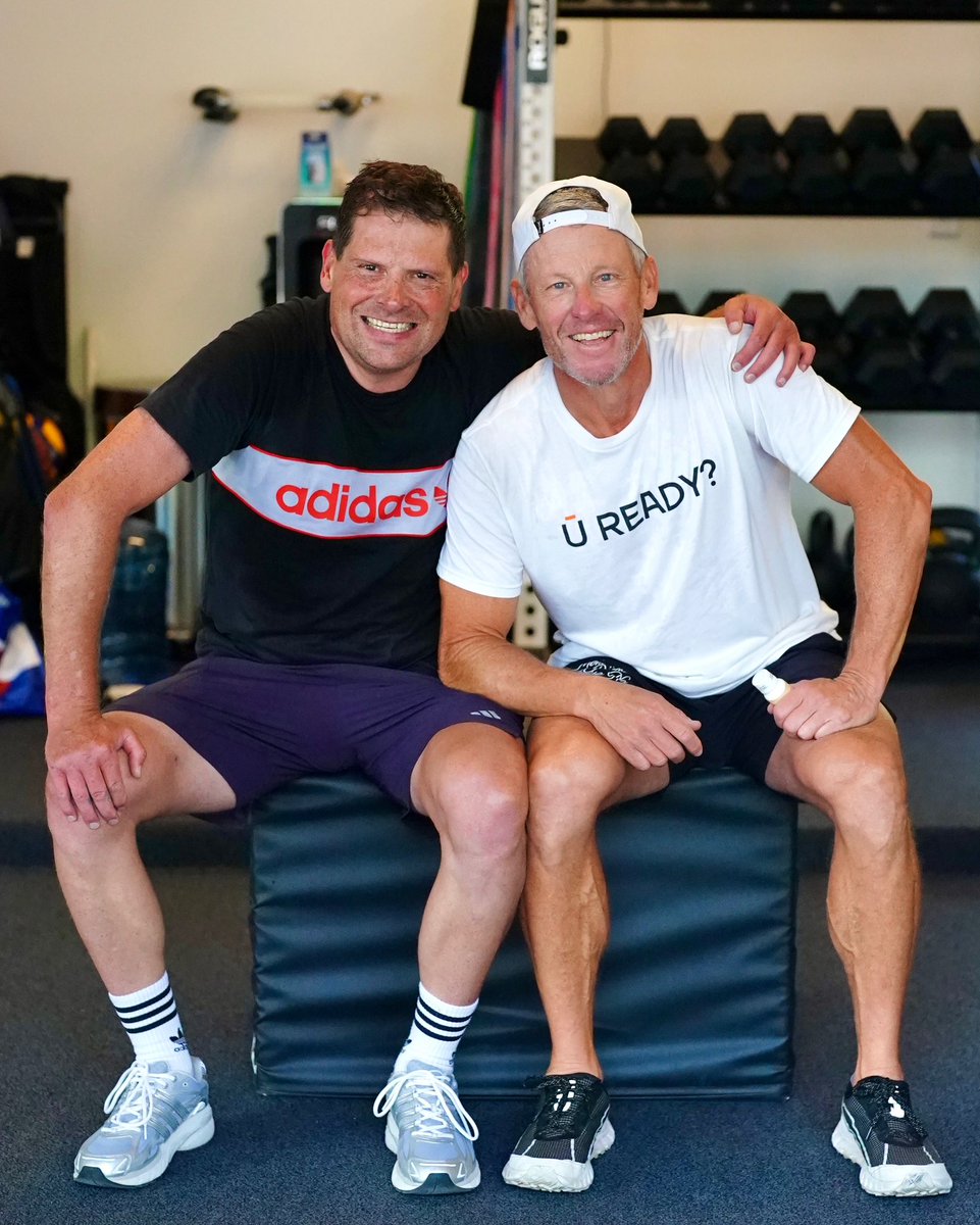 Now vs then.
 Honored to host my brother @JanUllrich5 in Austin this week.

(📸: @LizKreutz) 