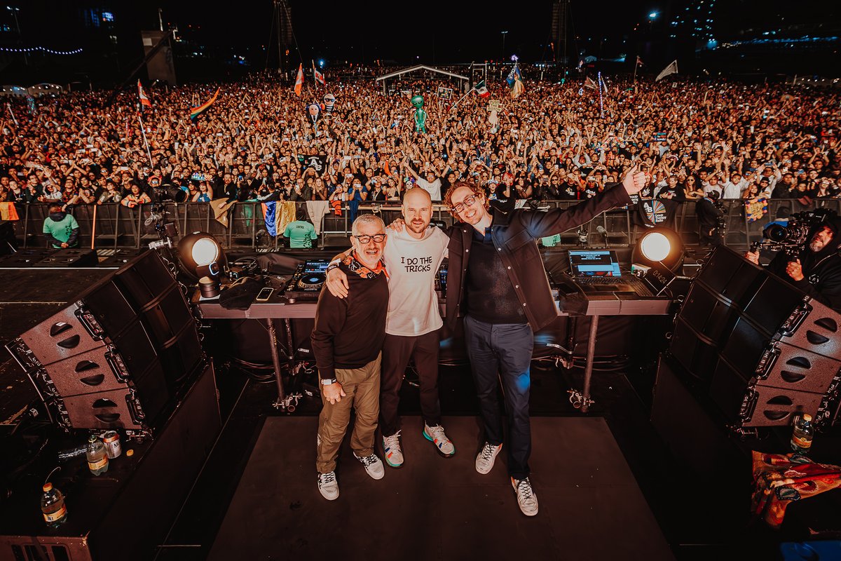 Mexico City, thank you. This was Group Therapy 600.

Tune in now to see @alexsonatatherio, and join us tomorrow for @anjunadeep Open Air.

📸 @lukedyson 