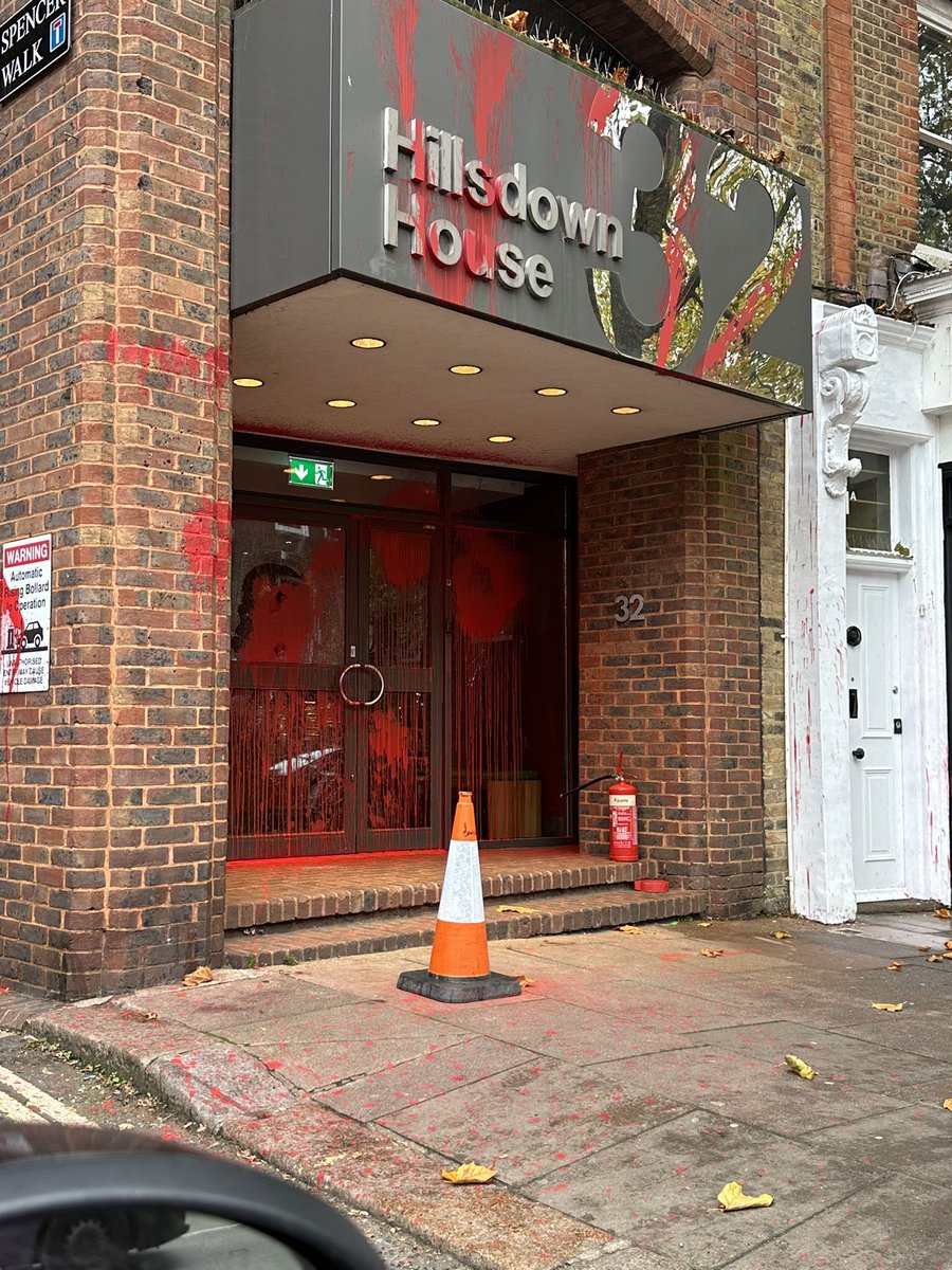 So I always wondered what it would be like living in Nazi Germany. Today I walked into my local high street and found this . With no @metpoliceuk presence at all. A Jewish owner building smashed windows and daubed in red paint. I’m shaking with fear and rage. Old people flat next 