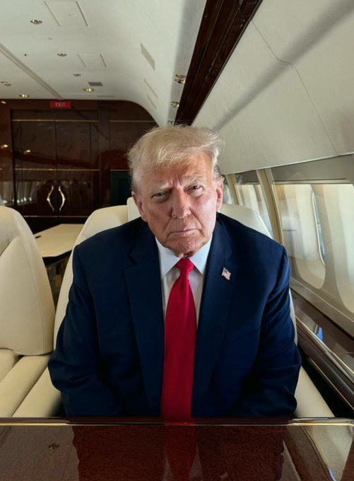 In 2 days i will be the Next President of the United States, give me a 👍 if you agree. 