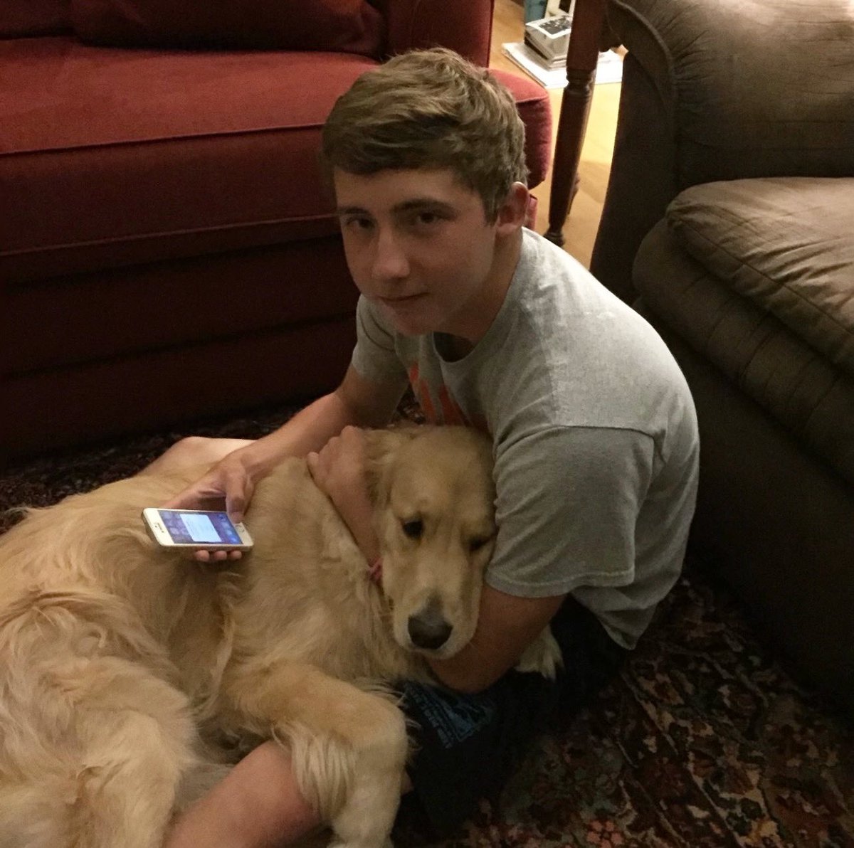 WeRateDogs turns 9 years old today. This is a photo from 2015 of the first time my phone stopped working due to the volume of dog pictures I was being sent…

Endlessly grateful to you all for making this my life ❤️ 