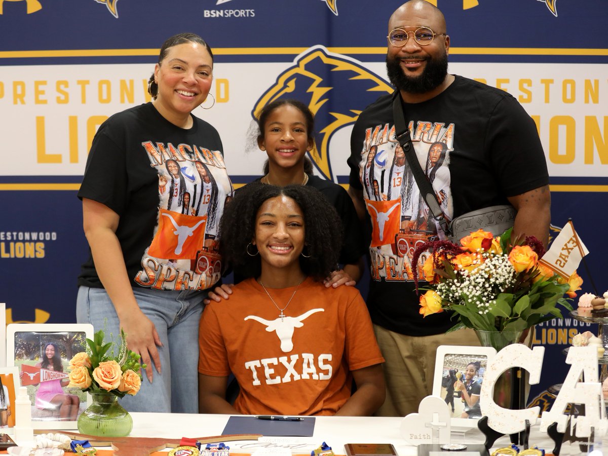 Macaria Spears, Texas signee and daughter of former Cowboys DL Marcus Spears, has been named MaxPreps National Player of the Year!👏🏐#HookEm

Spears led Prestonwood to its third straight volleyball state title👀

Link: https://t.co/xzJQ4rrQA3 