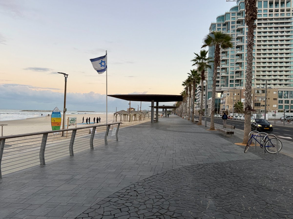 Great to be back in Tel Aviv. I missed this run. 