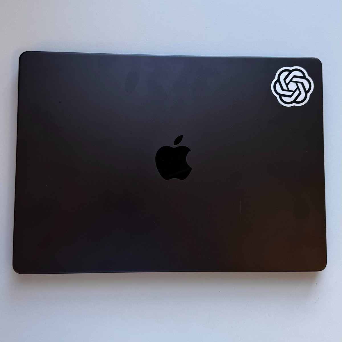 5 yrs ago, i dropped out of high school in sweden to join a startup, with close to zero experience as an engineer. today i'm joining @OpenAI as a research scientist to build agi with sora 