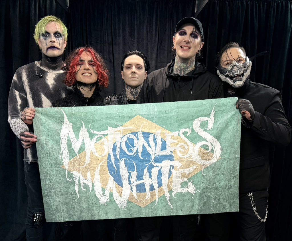 Thank you for the massive show, Brazil! So much love to @bmthofficial for having us. 